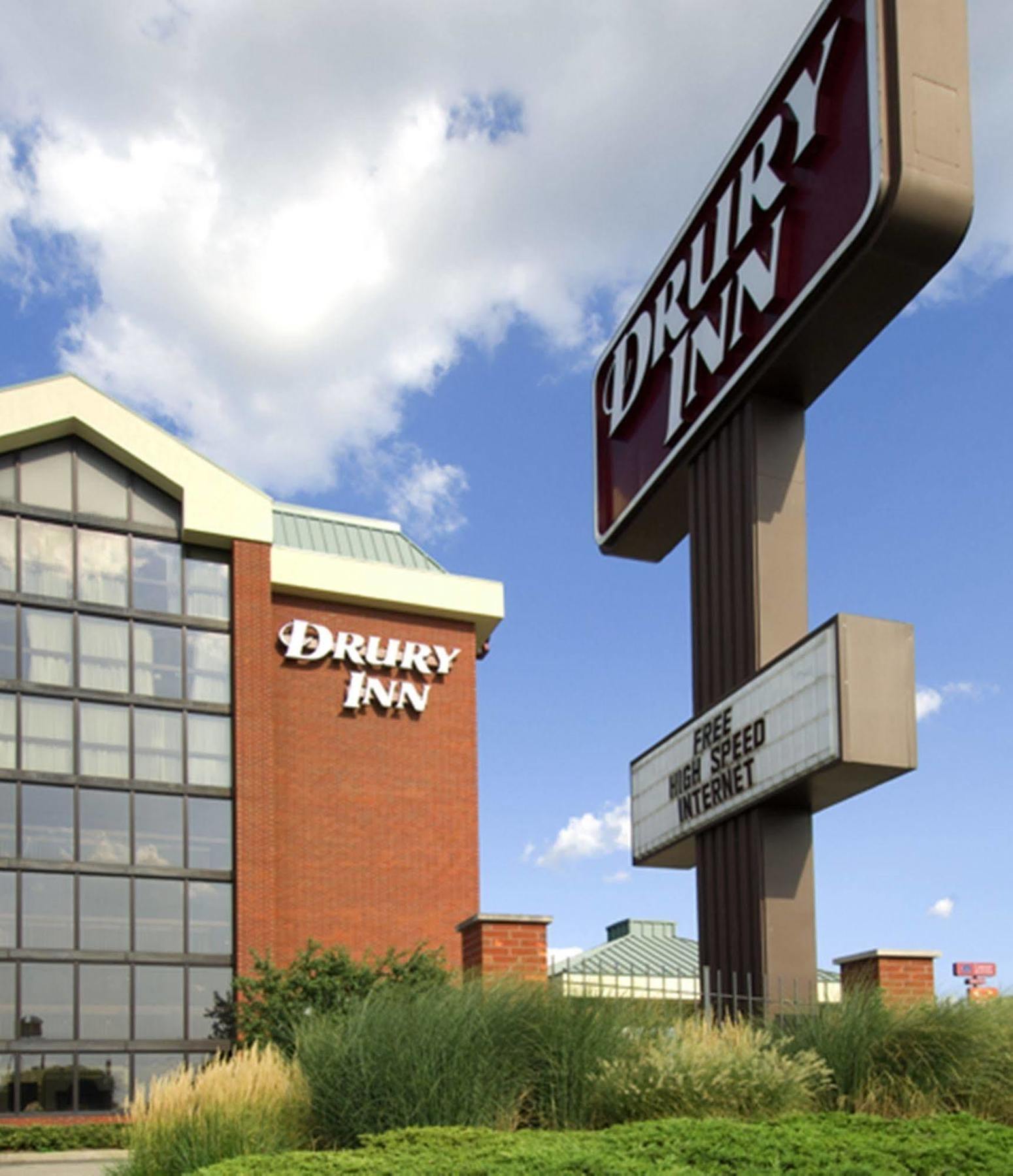 Drury Inn & Suites Terre Haute Εξωτερικό φωτογραφία