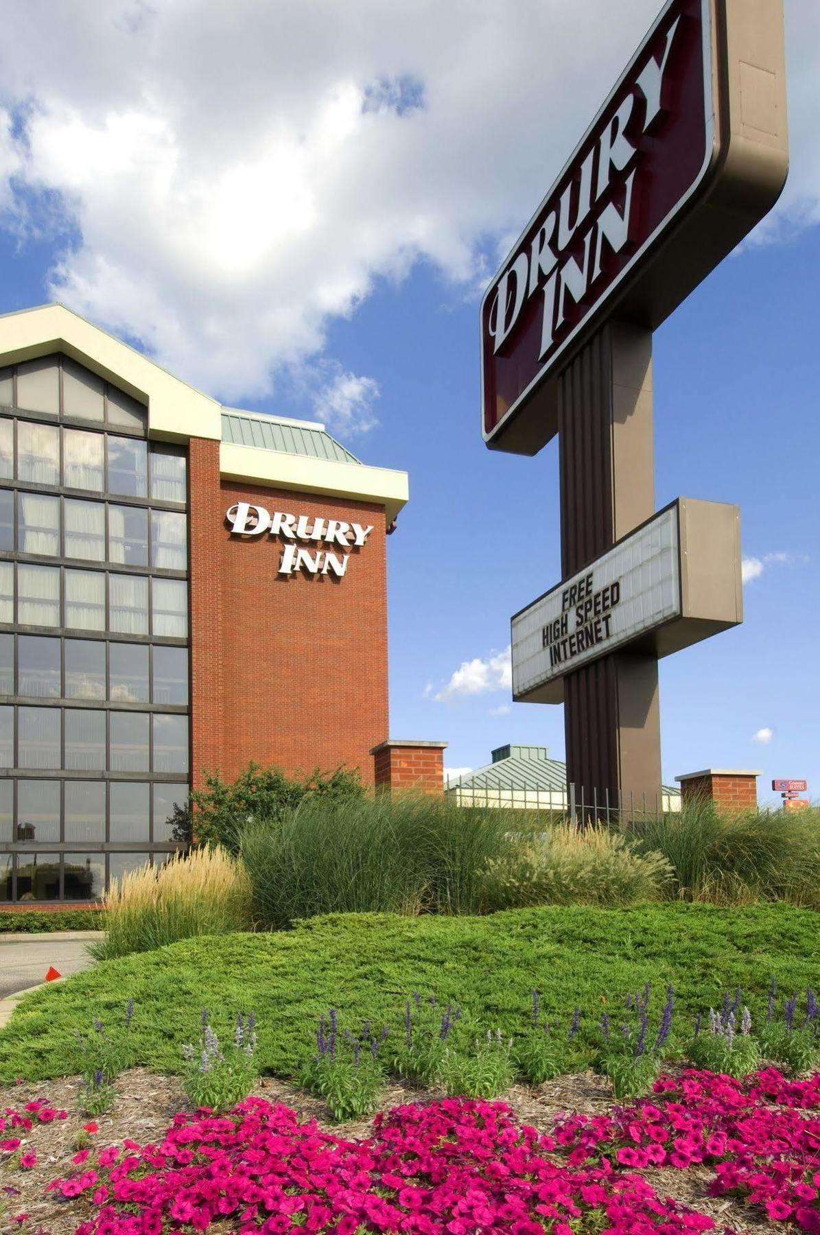 Drury Inn & Suites Terre Haute Εξωτερικό φωτογραφία